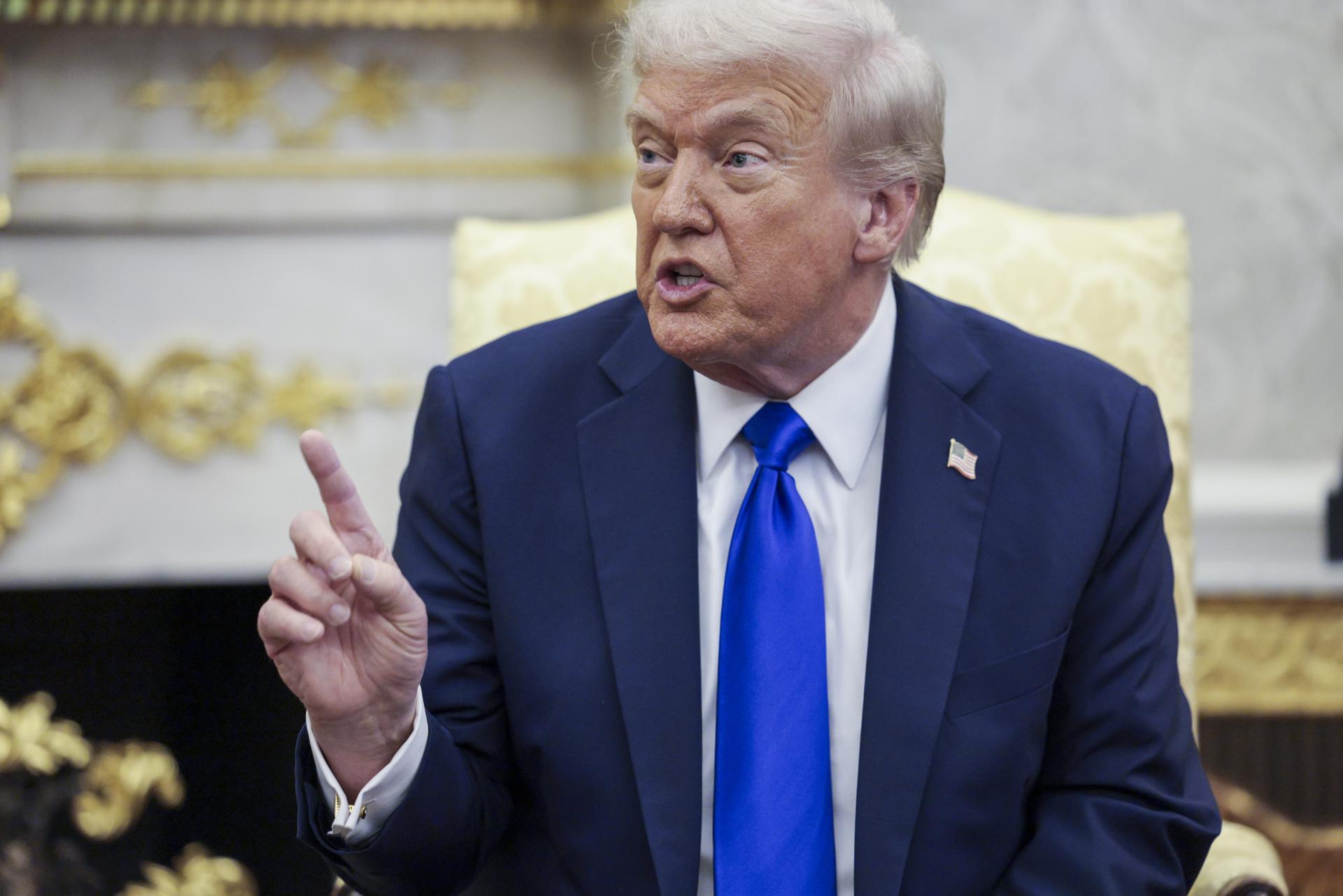 Trump aumenta 10% de aranceles a Canadá Trump aumenta 10% de aranceles a Canadá