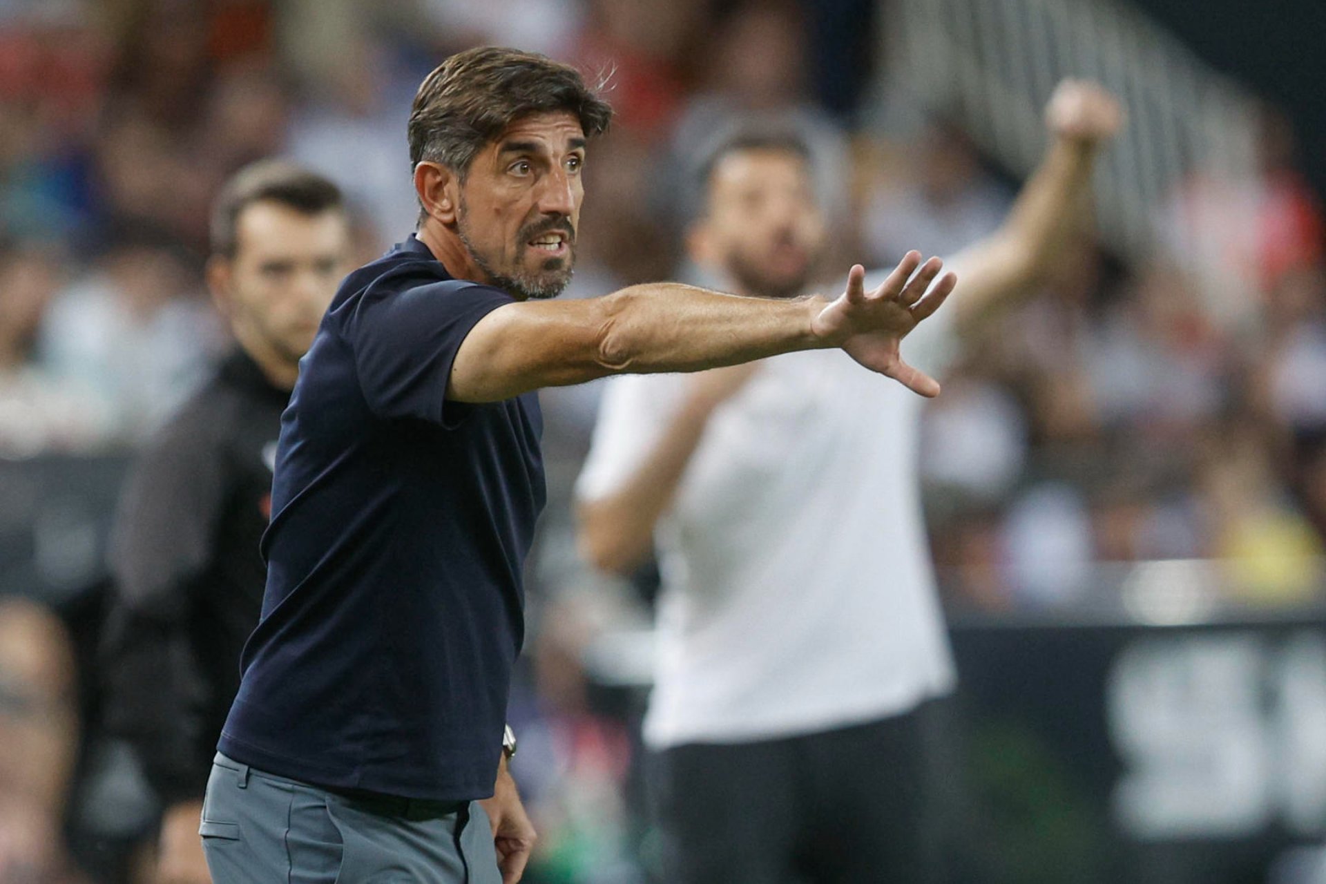 Real Oviedo destituye al serbio Veljko Paunovic, extimonel de Chivas Real Oviedo destituye al serbio Veljko Paunovic, extimonel de Chivas