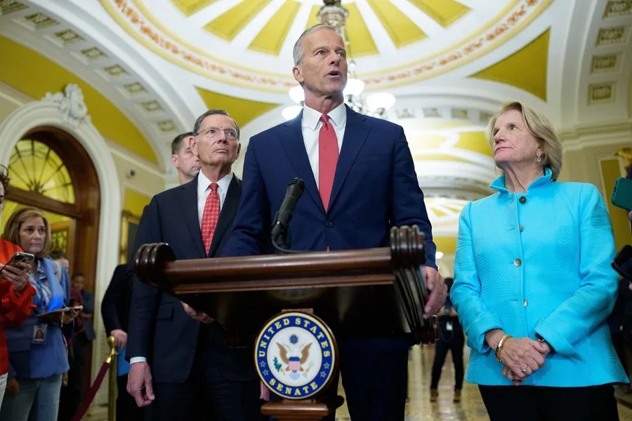 asx01-usa-government-shutdowna