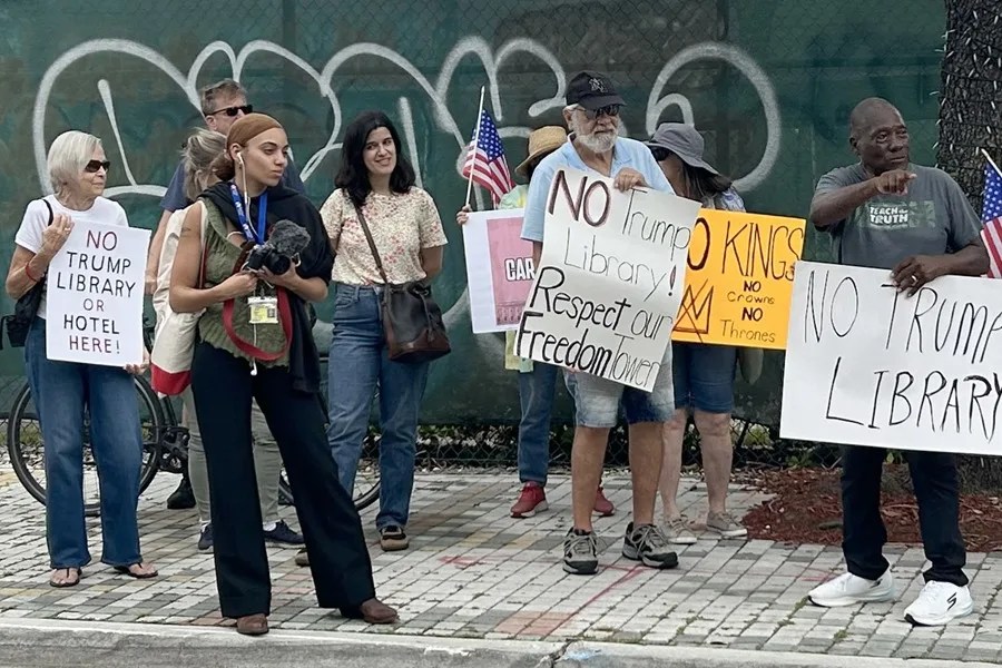 obj_20251105t211614s0006i_1_1_1_34_7_6 Trump latinos